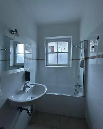Haus Alpina * Гармиш-Партенкирхен